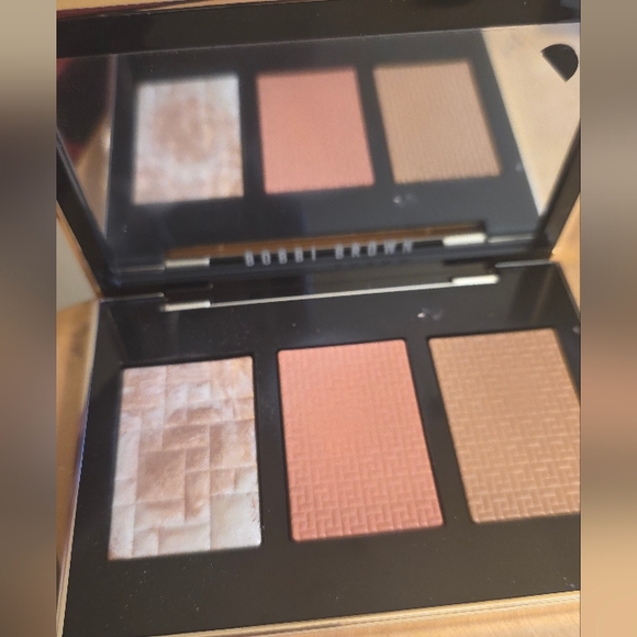 Bobbi Brown Sculpt & Glow Palette - Picture 4 of 9